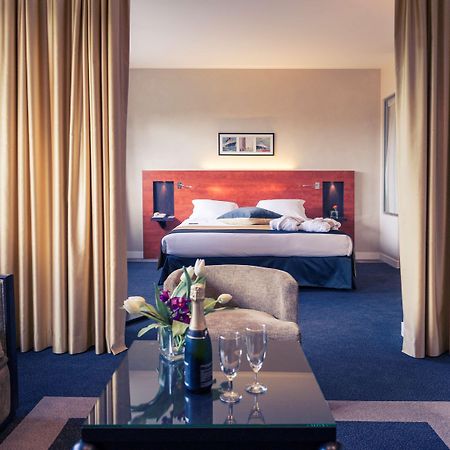 Mercure Maurepas Saint Quentin Ngoại thất bức ảnh