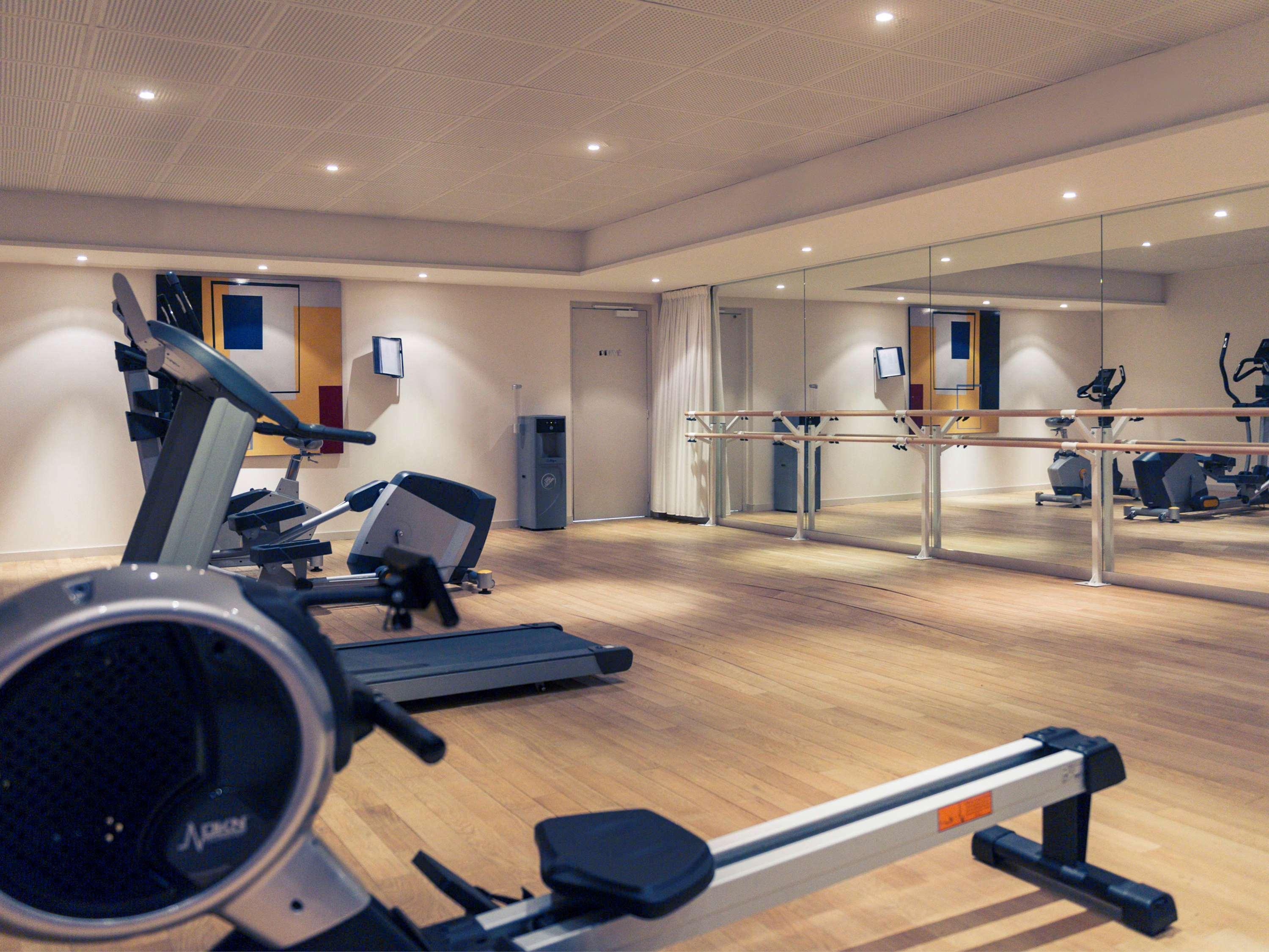 Mercure Maurepas Saint Quentin Ngoại thất bức ảnh