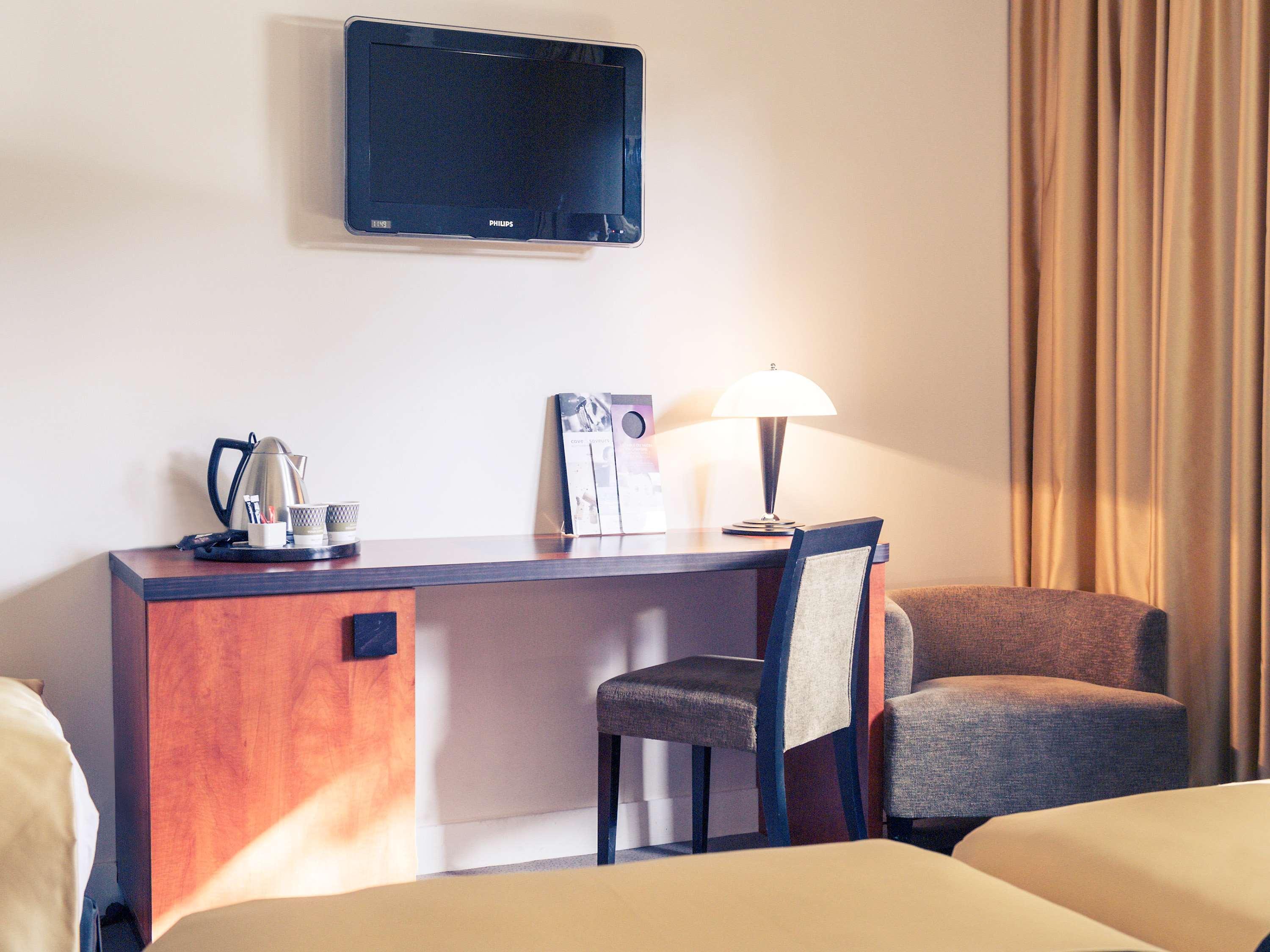 Mercure Maurepas Saint Quentin Ngoại thất bức ảnh