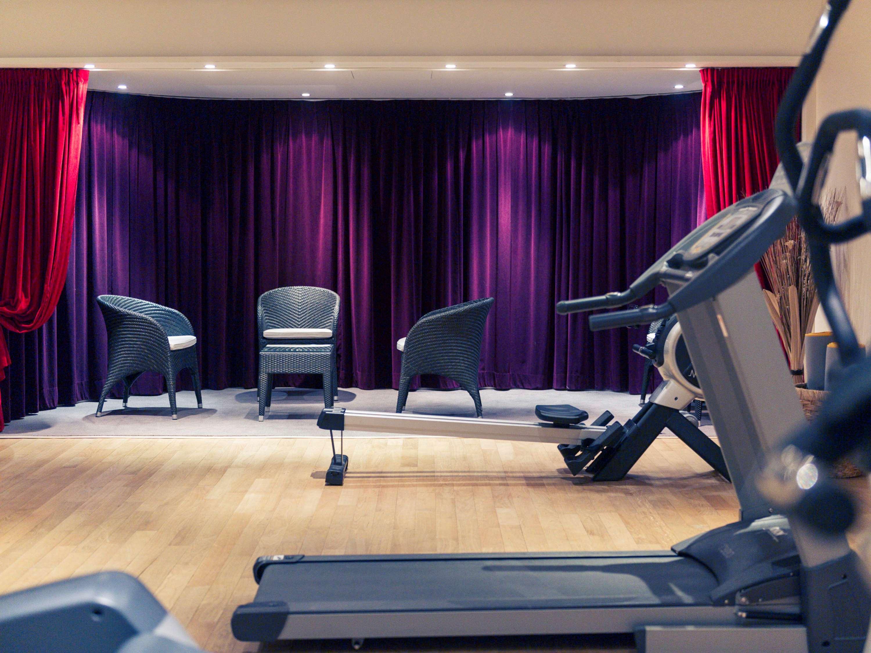Mercure Maurepas Saint Quentin Ngoại thất bức ảnh