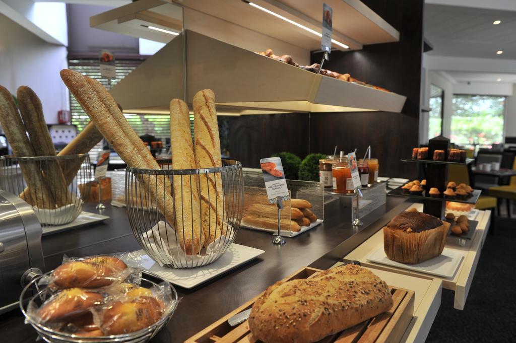 Mercure Maurepas Saint Quentin Ngoại thất bức ảnh