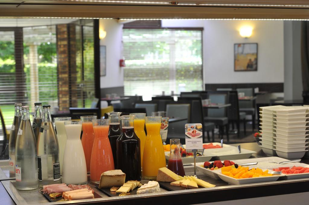 Mercure Maurepas Saint Quentin Ngoại thất bức ảnh